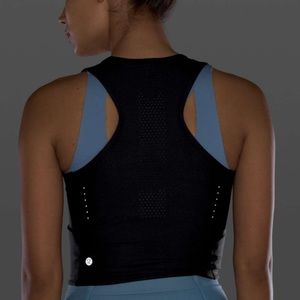 Lululemon Zoned In Crop Top / Tank | Size 6
